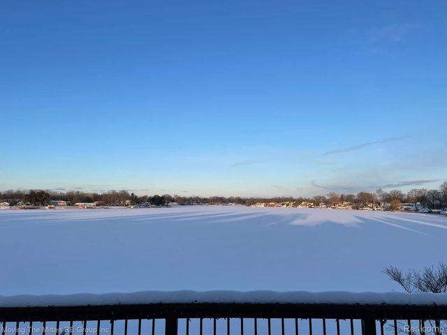 132 N Liberty Street, Belleville, MI 48111