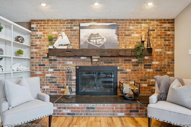 132 N Liberty Street, Belleville, MI 48111