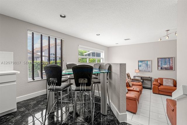 9750 NW 31st St, Doral, FL 33172