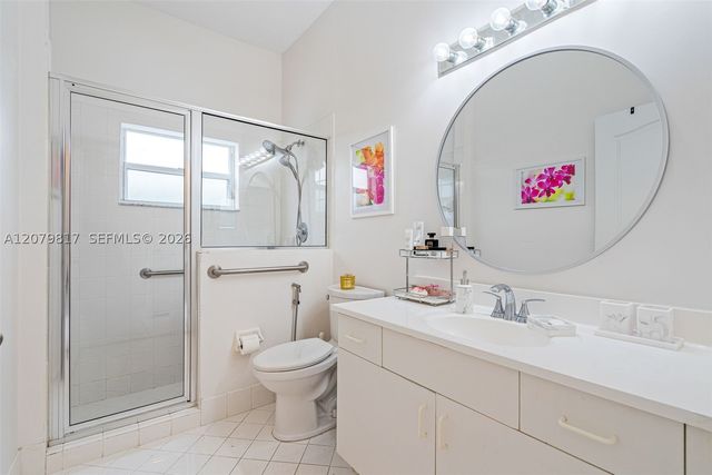 9750 NW 31st St, Doral, FL 33172