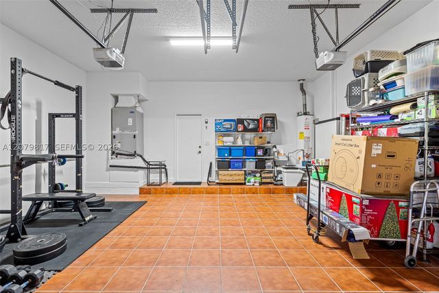 9750 NW 31st St, Doral, FL 33172