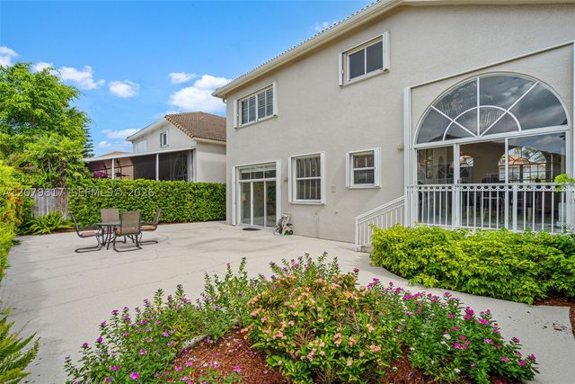 9750 NW 31st St, Doral, FL 33172