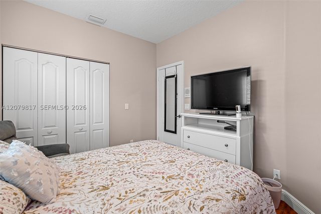9750 NW 31st St, Doral, FL 33172