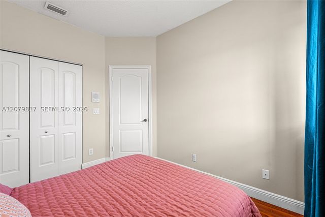 9750 NW 31st St, Doral, FL 33172