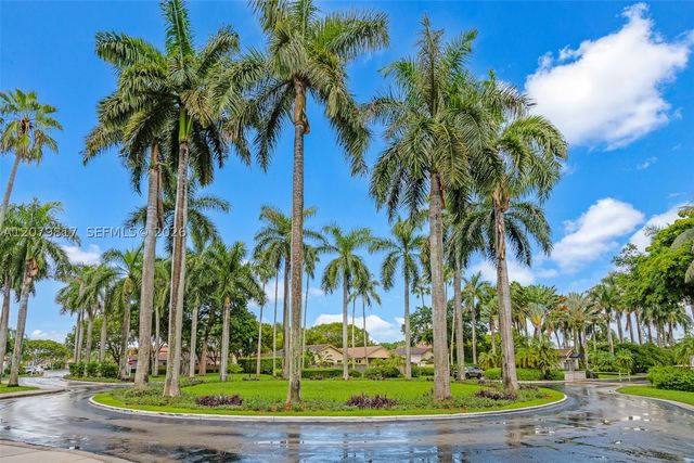9750 NW 31st St, Doral, FL 33172