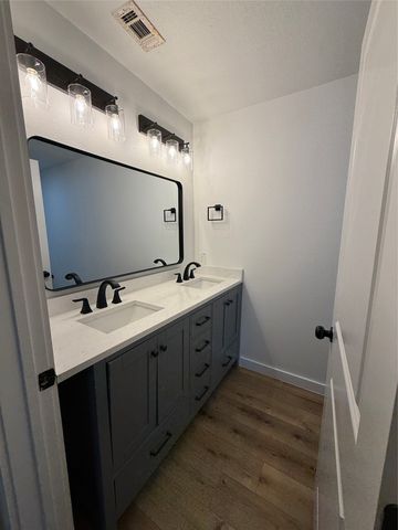 618 Pleasant Valley Road, Garland, TX 75040