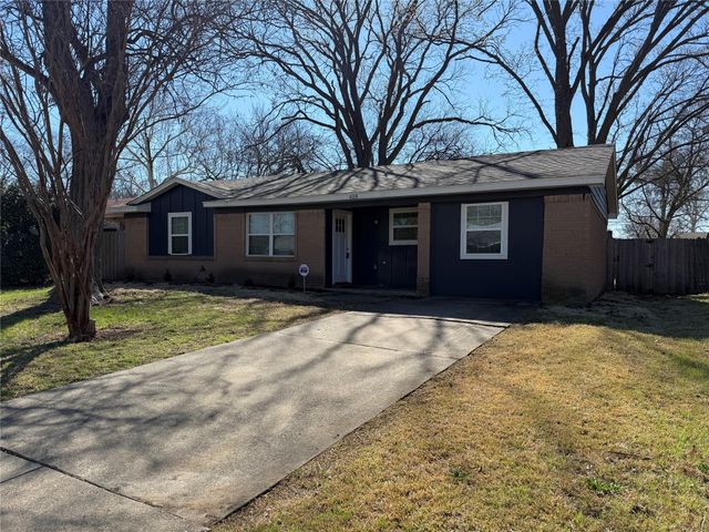 618 Pleasant Valley Road, Garland, TX 75040