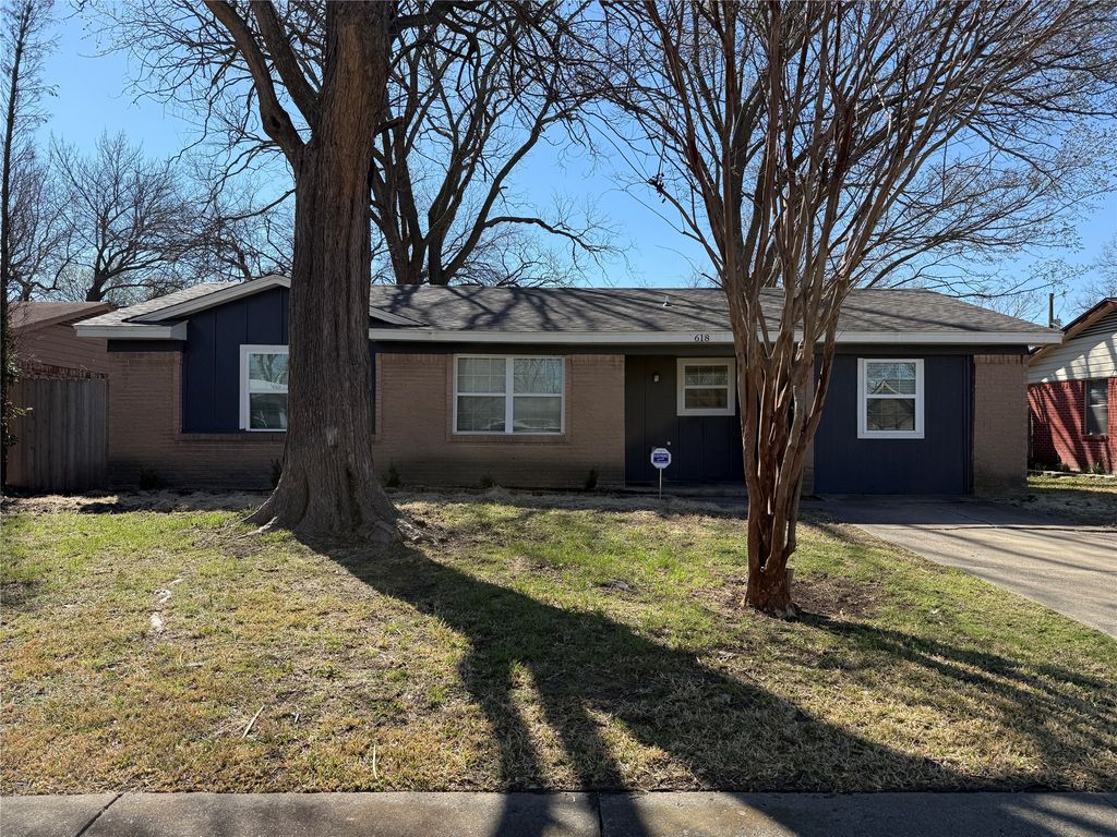 618 Pleasant Valley Road, Garland, TX 75040