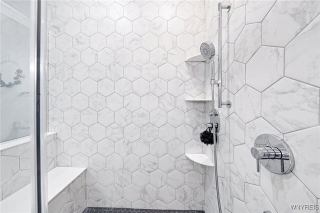 6385 Boston State Road 13, Hamburg, NY 14075