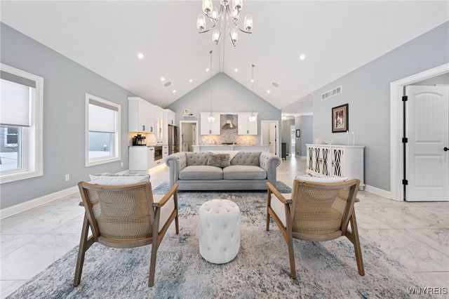 6385 Boston State Road 13, Hamburg, NY 14075