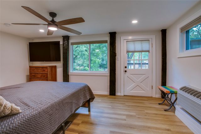 186 Harbor Drive, Gun Barrel City, TX 75156