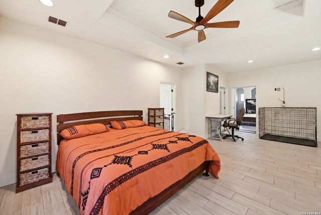 23232 Winter Oaks, San Antonio, TX 78260