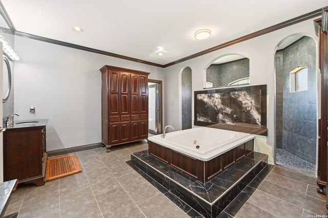 23232 Winter Oaks, San Antonio, TX 78260