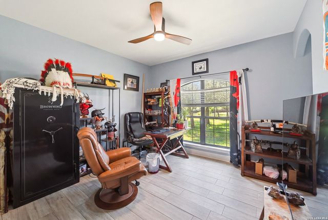 23232 Winter Oaks, San Antonio, TX 78260