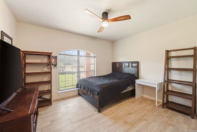 23232 Winter Oaks, San Antonio, TX 78260