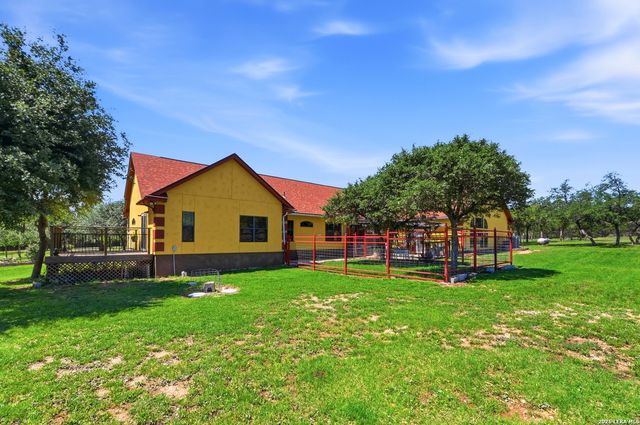 23232 Winter Oaks, San Antonio, TX 78260