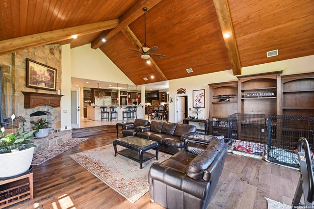 23232 Winter Oaks, San Antonio, TX 78260