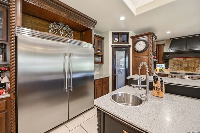 23232 Winter Oaks, San Antonio, TX 78260