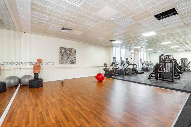 2030 S Ocean Dr 216, Hallandale Beach, FL 33009