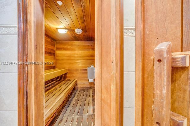2030 S Ocean Dr 216, Hallandale Beach, FL 33009