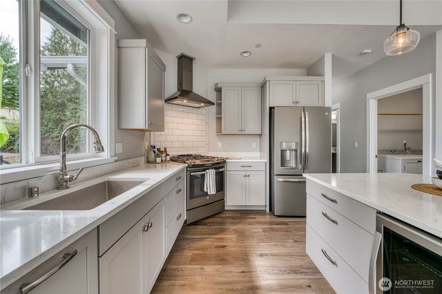 3905 Wollochet Drive NW, Gig Harbor, WA 98335