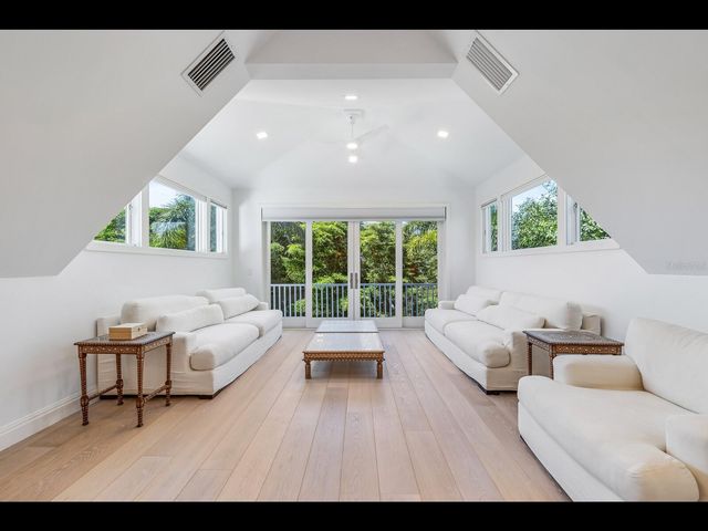 2021 20TH STREET W, Boca Grande, FL 33921