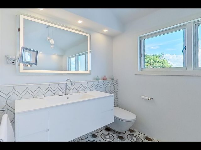 2021 20TH STREET W, Boca Grande, FL 33921