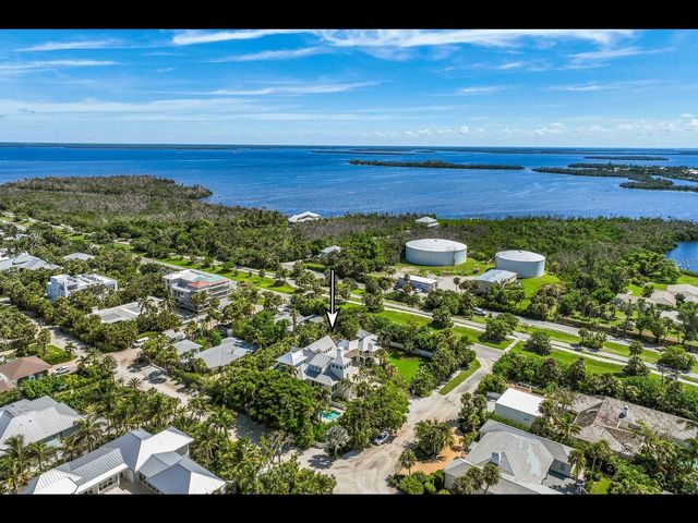 2021 20TH STREET W, Boca Grande, FL 33921