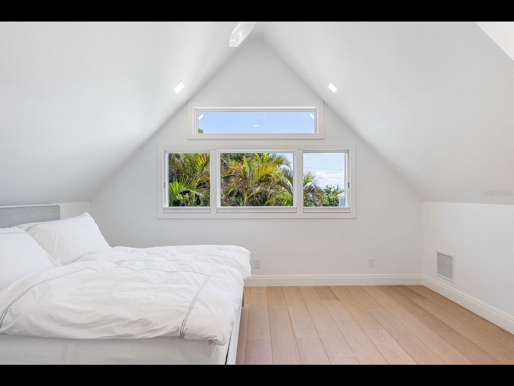 Image 21 of property listing at 2021 20TH STREET W, Boca Grande, FL 33921