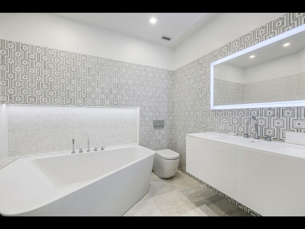 Image 38 of property listing at 2021 20TH STREET W, Boca Grande, FL 33921