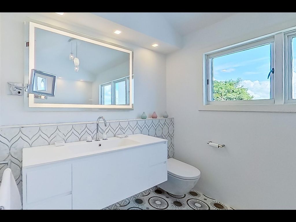 Image 52 of property listing at 2021 20TH STREET W, Boca Grande, FL 33921