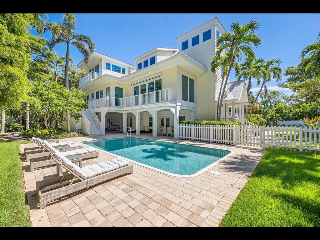 Image 55 of property listing at 2021 20TH STREET W, Boca Grande, FL 33921