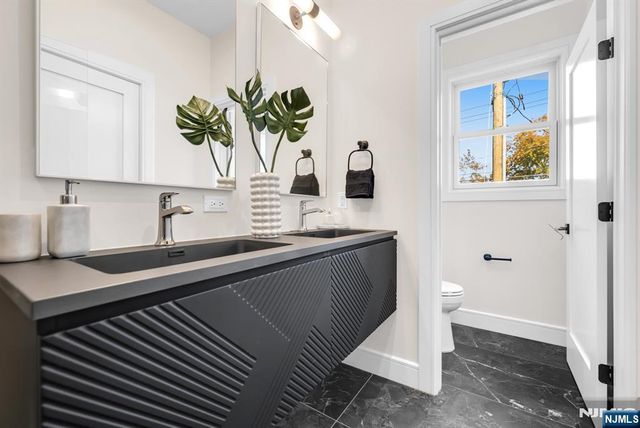 92 W Main Street, Ramsey, NJ 07446