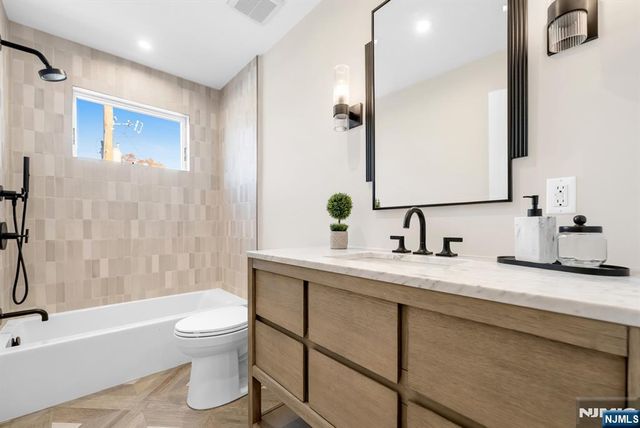 92 W Main Street, Ramsey, NJ 07446