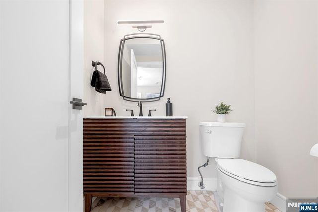 92 W Main Street, Ramsey, NJ 07446