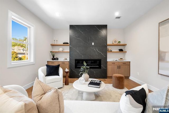 92 W Main Street, Ramsey, NJ 07446