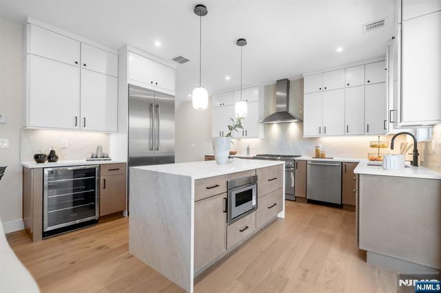 92 W Main Street, Ramsey, NJ 07446