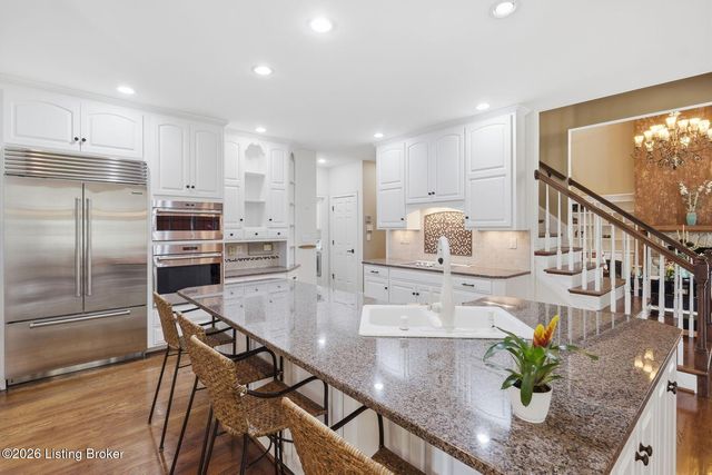 6805 Windham Pkwy, Prospect, KY 40059