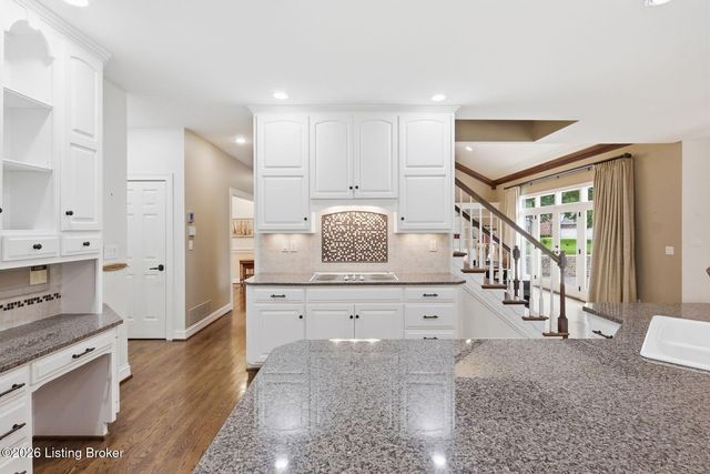6805 Windham Pkwy, Prospect, KY 40059