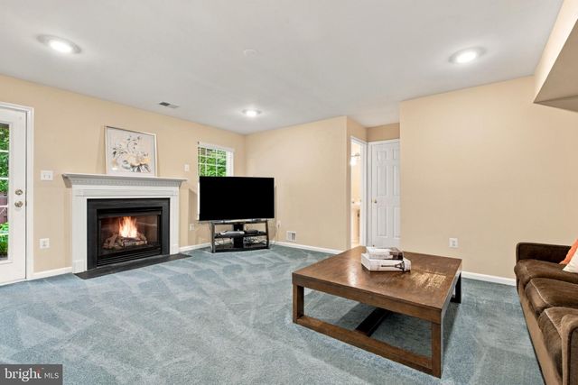 18497 SIERRA SPRINGS SQ, Leesburg, VA 20176