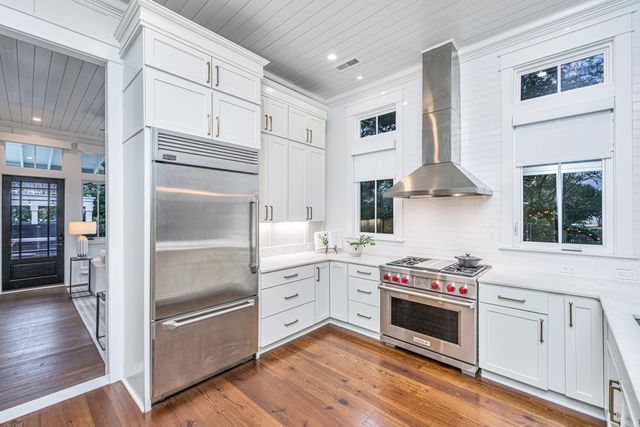 1908 Mahone Court, Charleston, SC 29492