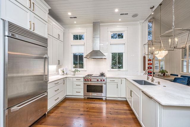 1908 Mahone Court, Charleston, SC 29492