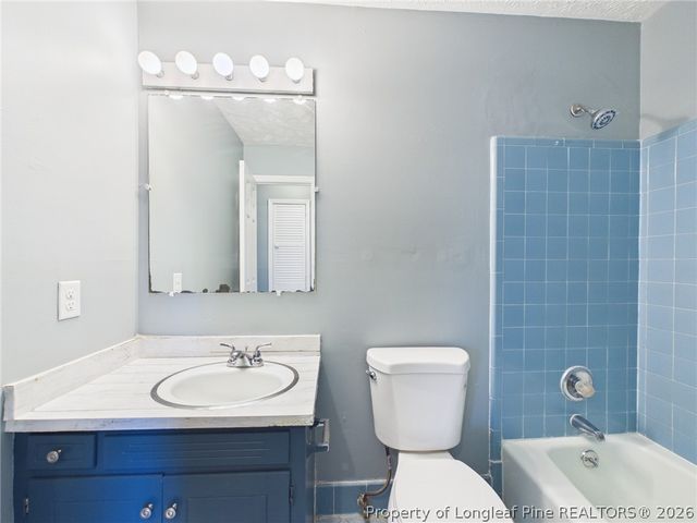5706 Selkirk Place, Fayetteville, NC 28304