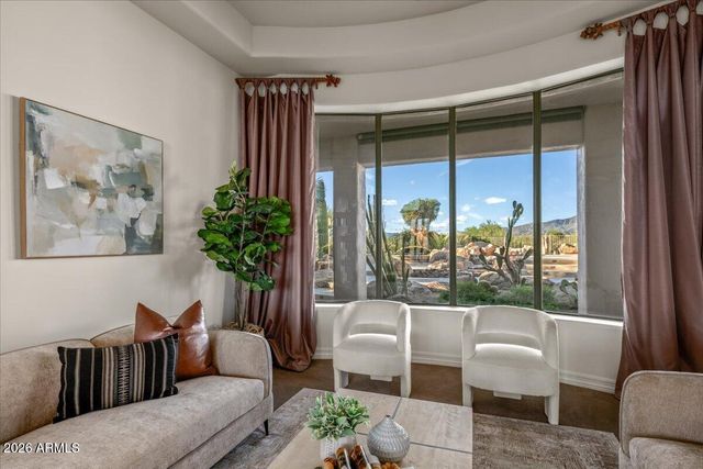 8060 E HIGH POINT Drive, Scottsdale, AZ 85266