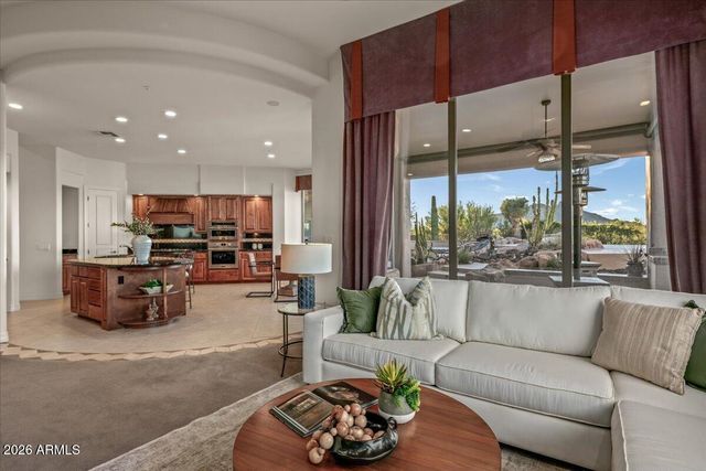 8060 E HIGH POINT Drive, Scottsdale, AZ 85266
