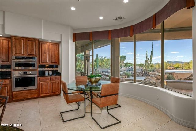 8060 E HIGH POINT Drive, Scottsdale, AZ 85266