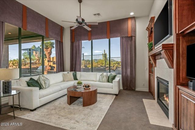 8060 E HIGH POINT Drive, Scottsdale, AZ 85266