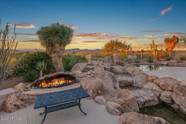 8060 E HIGH POINT Drive, Scottsdale, AZ 85266