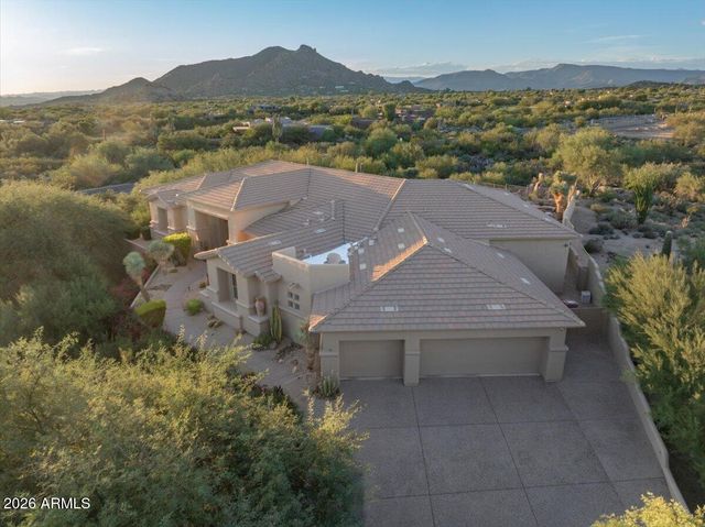 8060 E HIGH POINT Drive, Scottsdale, AZ 85266
