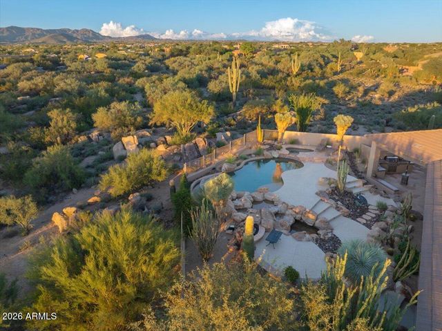 8060 E HIGH POINT Drive, Scottsdale, AZ 85266